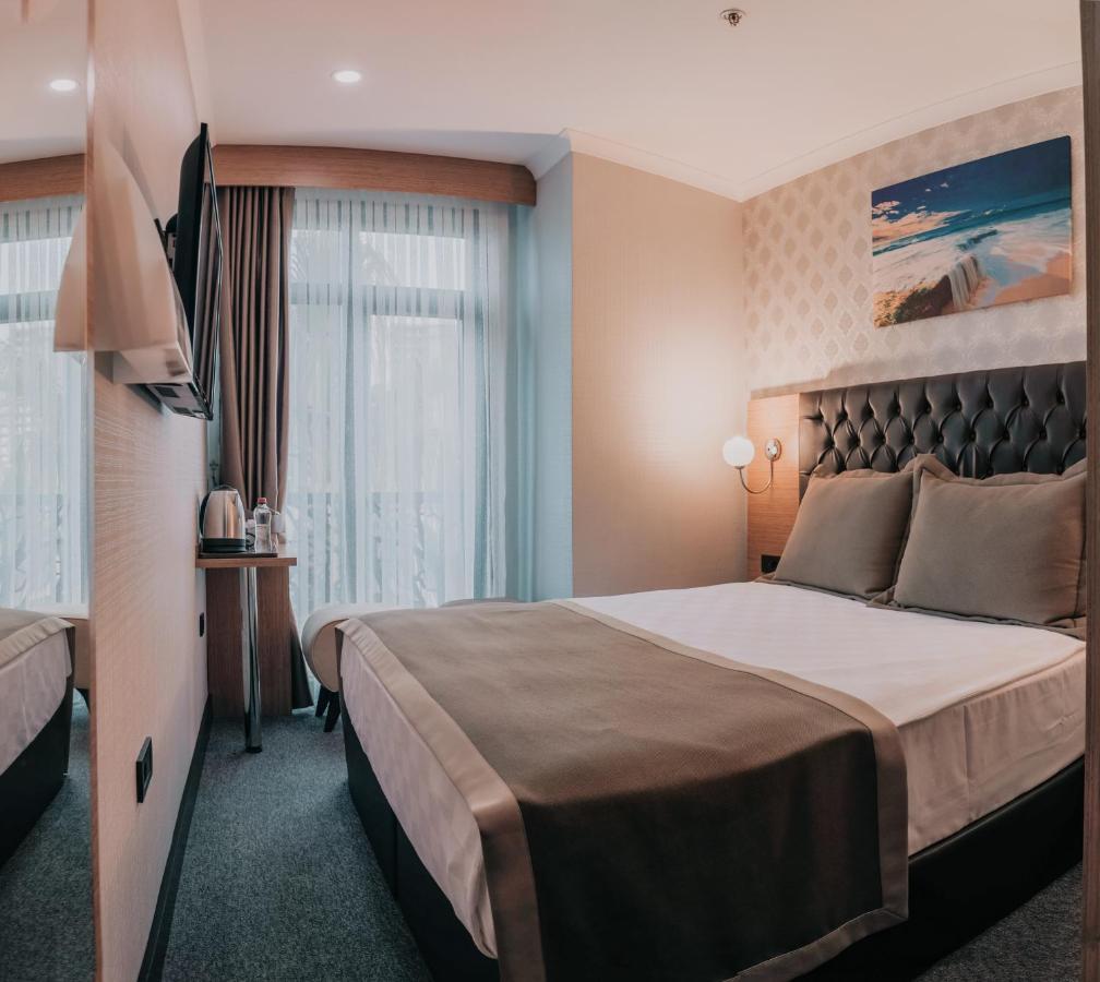 Otel Grand Lark Istanbul Bagian luar foto