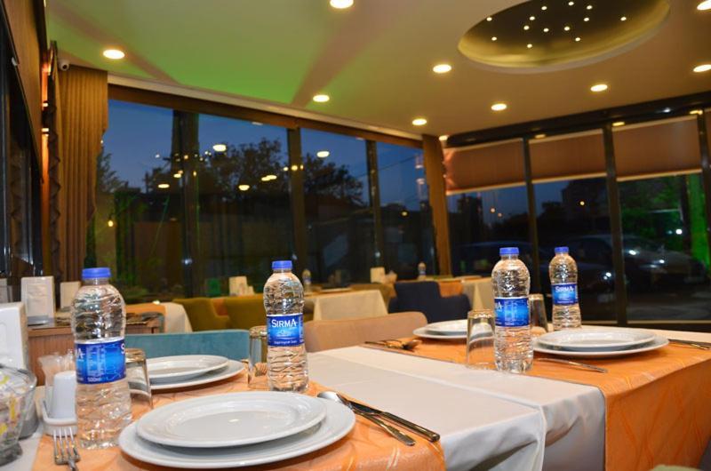 Otel Grand Lark Istanbul Bagian luar foto