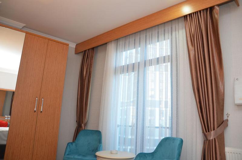 Otel Grand Lark Istanbul Bagian luar foto
