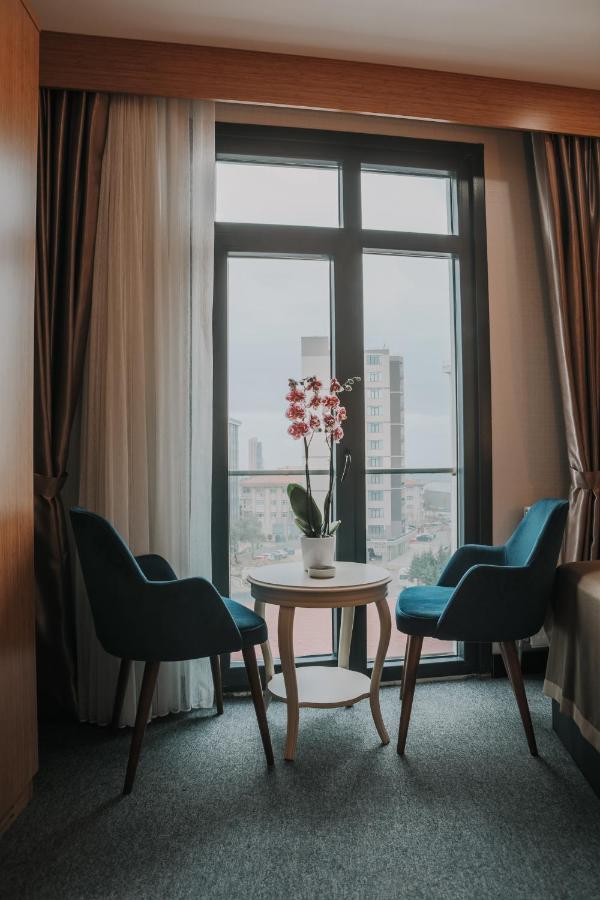 Otel Grand Lark Istanbul Bagian luar foto