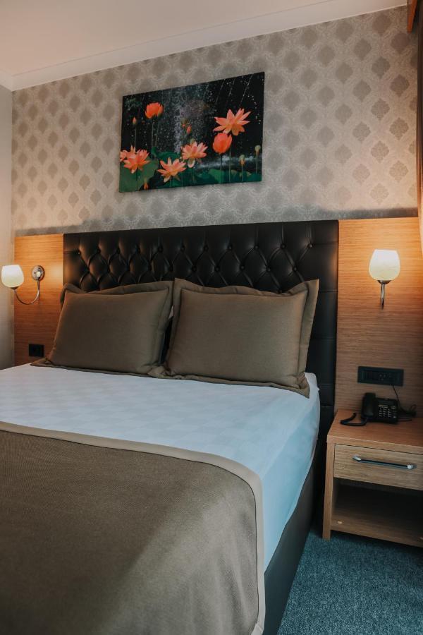Otel Grand Lark Istanbul Bagian luar foto